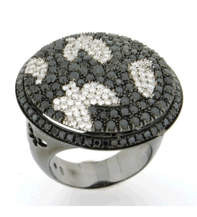 Piero Milano 18K Black and White Butterfly Motif Diamond Ring - Made in Paradise Luxury