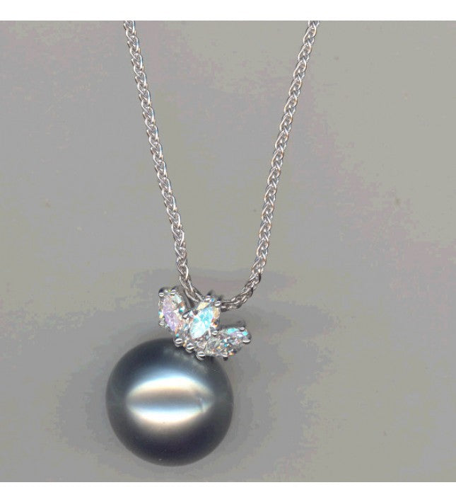 Piero Milano 18K White Gold Diamonds Pearl Necklace - Made in Paradise Luxury